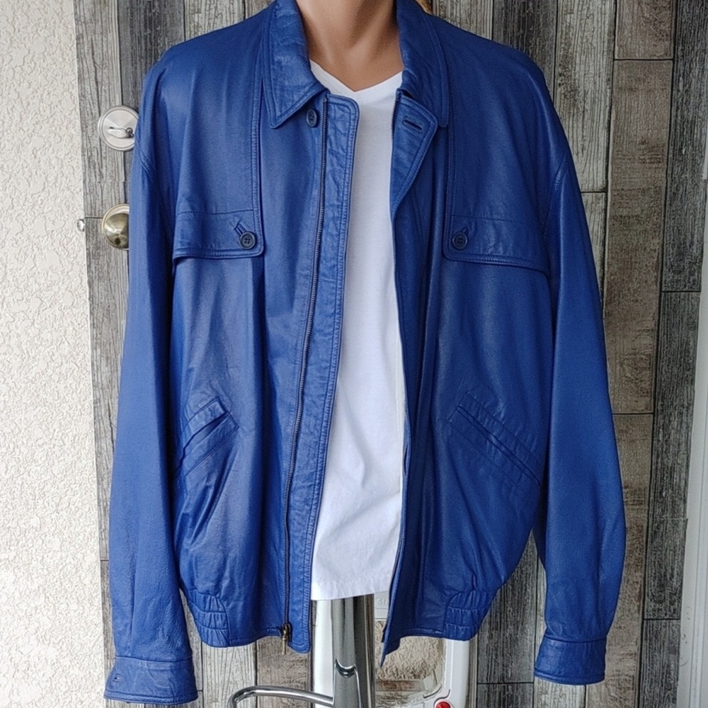 BALLY rare vintage Blue Leather Bomber jacket coat 44
